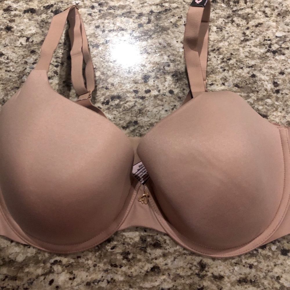 New Victoria’s Secret bra, 36DD